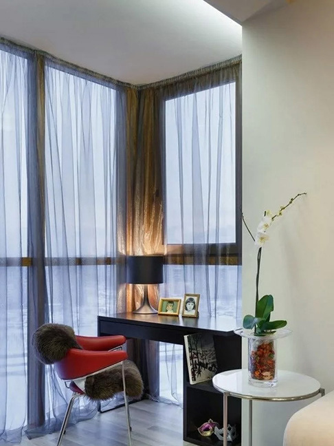 Как выбрать шторы для балкона или лоджии: практичность и уют в одном решении